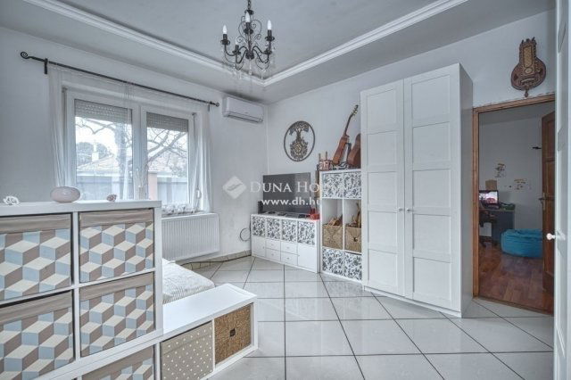 Eladó családi ház, Budapesten, XVIII. kerületben 79.9 M Ft