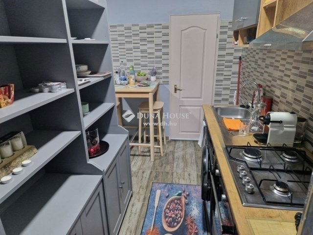 Eladó családi ház, Budapesten, X. kerületben 129.9 M Ft