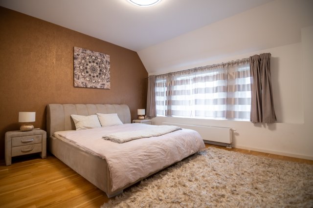 Eladó téglalakás, VI. kerületben, Vörösmarty utcában