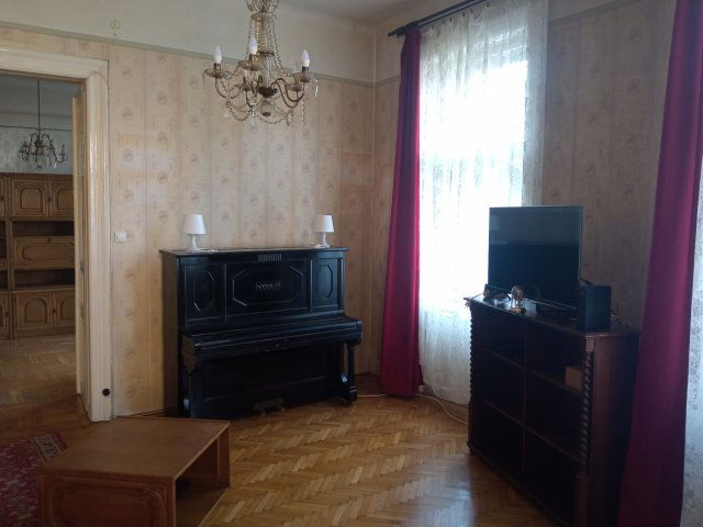 Eladó téglalakás, VIII. kerületben, Nagy Fuvaros utcában