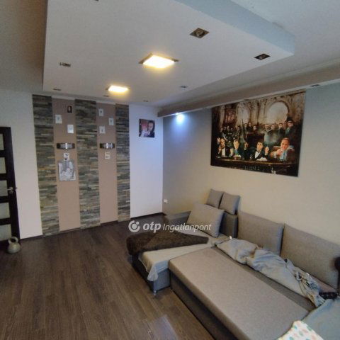 Eladó panellakás, Miskolcon 26.5 M Ft, 2 szobás