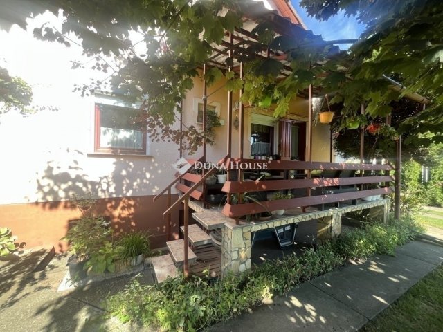 Eladó családi ház, Albertirsán 129 M Ft, 4 szobás