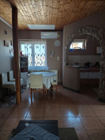 Eladó családi ház, Érsekcsanádon 69.9 M Ft, 4+2 szobás