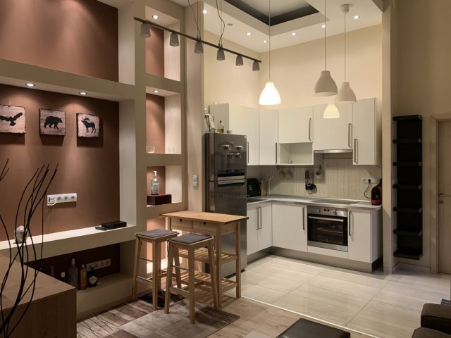 Eladó téglalakás, Budapesten, VI. kerületben 74 M Ft, 3 szobás