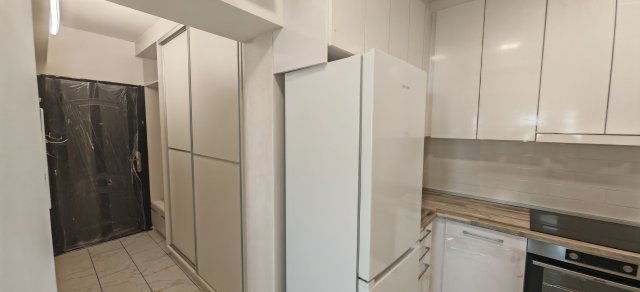 Eladó panellakás, Szegeden, Csongrádi sugárúton 64.9 M Ft