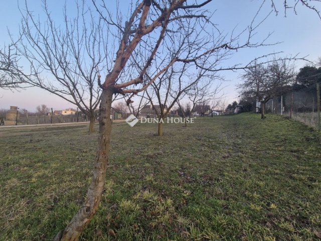 Eladó telek, Siófokon 20 M Ft / költözzbe.hu