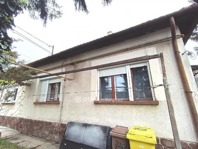 Eladó családi ház, Szentesen 25 M Ft, 2+1 szobás
