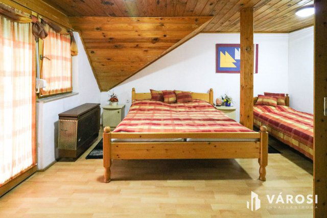 Eladó családi ház, Gyomaendrődön 77 M Ft, 8 szobás