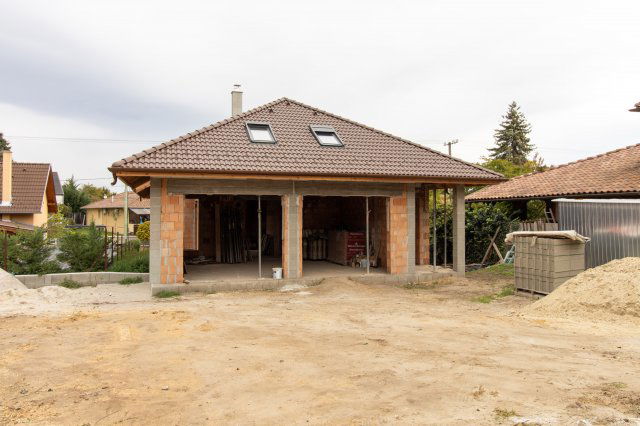 Eladó családi ház, Gödön 265 M Ft, 4 szobás