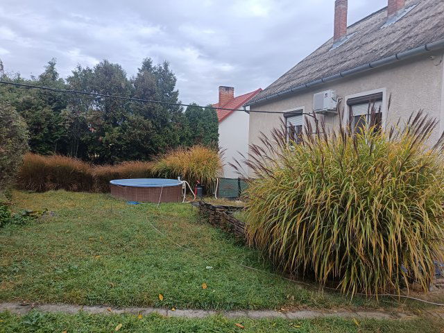 Eladó családi ház, Pécsett, Nagypostavölgyi úton 84.9 M Ft