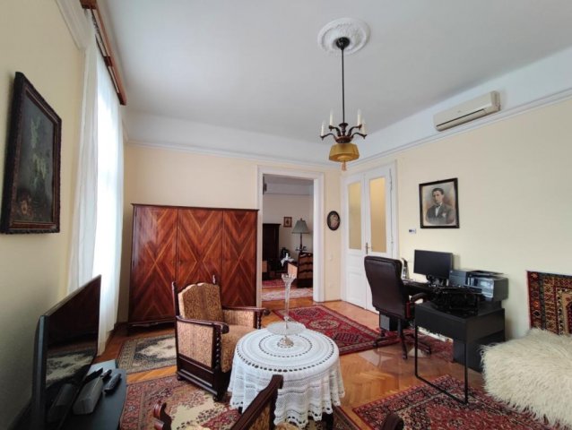 Eladó téglalakás, Budapesten, XIII. kerületben, Nyugati téren