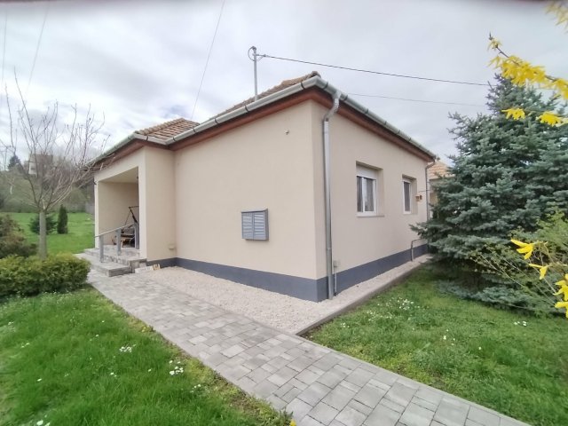 Eladó családi ház, Bátonyterenyén 39.9 M Ft, 2 szobás