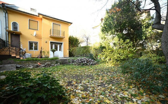 Eladó családi ház, Budapesten, II. kerületben 310 M Ft, 4 szobás