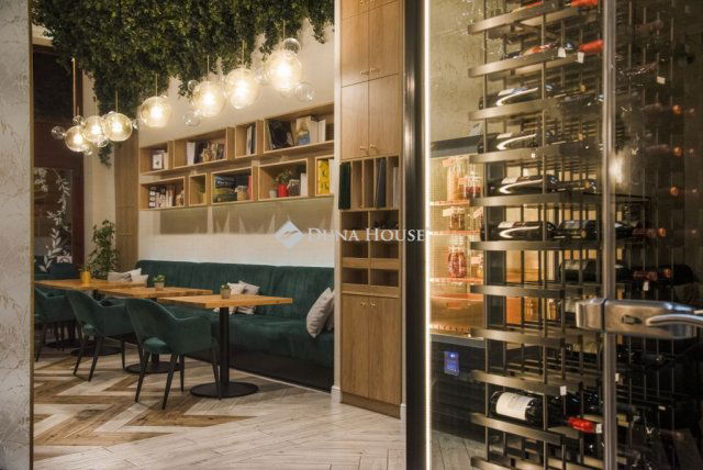 Kiadó üzlethelyiség, Budapesten, VII. kerületben 3300 E Ft / hó