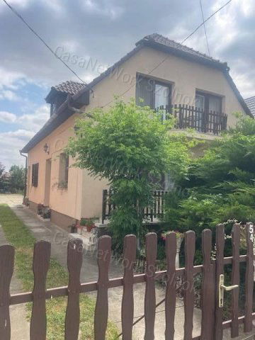 Eladó családi ház, Szolnokon 75 M Ft, 6 szobás