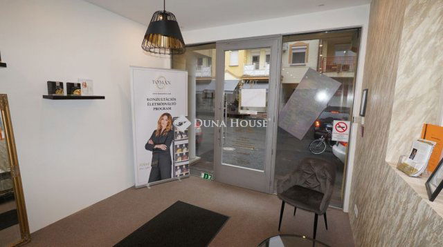 Kiadó üzlethelyiség, Zalaegerszegen 120 E Ft / hó