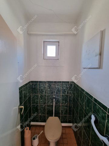 Eladó családi ház, Téten 76 M Ft, 3 szobás