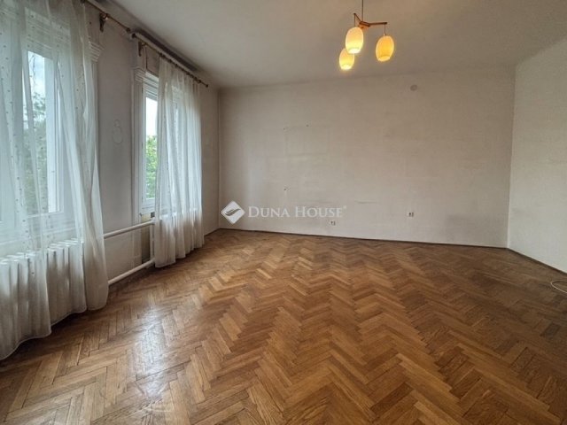 Eladó téglalakás, Budapesten, II. kerületben 178 M Ft, 3 szobás