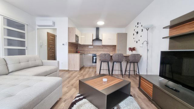 Kiadó téglalakás, albérlet, Nyíregyházán 170 E Ft / hó