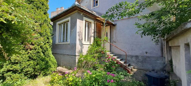 Eladó családi ház, Makón 65 M Ft, 3 szobás