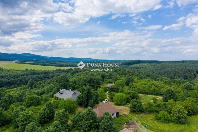 Eladó családi ház, Harsányban 399 M Ft, 7 szobás