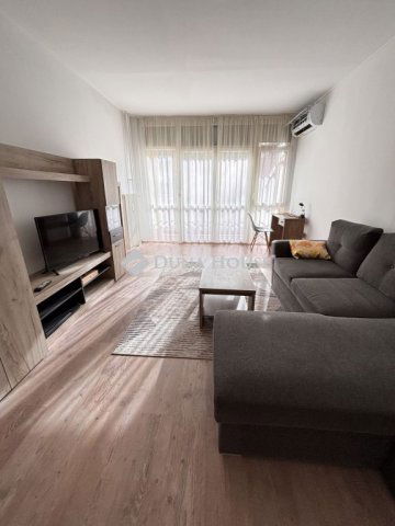 Kiadó panellakás, albérlet, Pécsett 200 E Ft / hó, 2 szobás