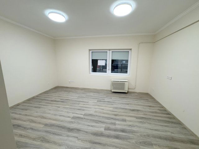 Eladó téglalakás, Cegléden 48.5 M Ft, 2 szobás