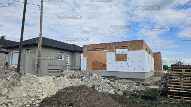 Eladó ikerház, Érden 62 M Ft, 3 szobás / költözzbe.hu