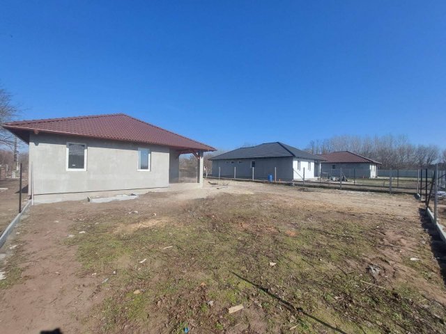 Eladó családi ház, Kiskunlacházán 94.9 M Ft, 4+1 szobás