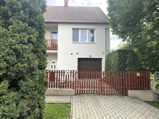 Eladó családi ház, Ináncson 49.9 M Ft, 4 szobás