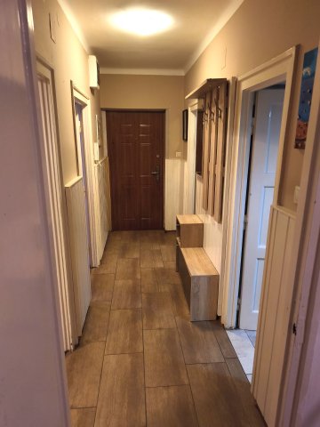 Eladó téglalakás, Vácon 71 M Ft, 3 szobás