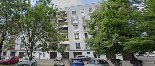 Eladó panellakás, Siófokon 50 M Ft, 3 szobás