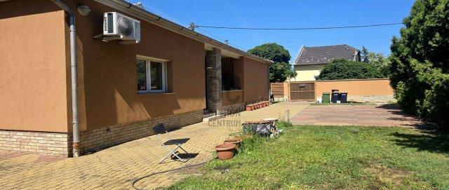Eladó családi ház, Budapesten, XX. kerületben 139.99 M Ft