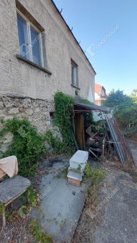 Eladó családi ház, Környén 53.9 M Ft, 2 szobás