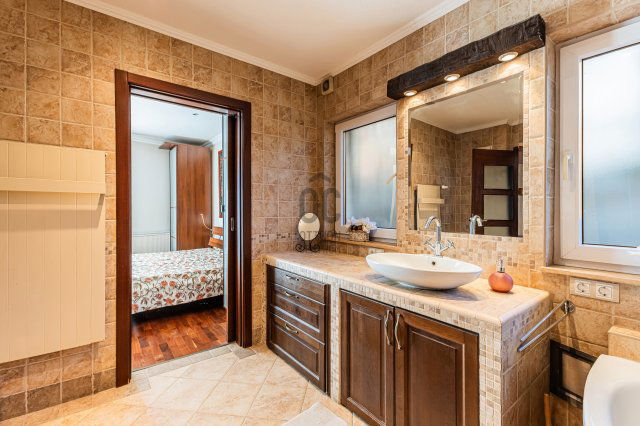 Kiadó családi ház, albérlet, Budakalászon 450 E Ft / hó