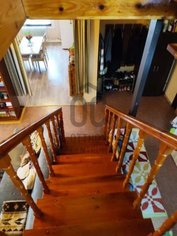 Eladó családi ház, Ácson 64.99 M Ft, 5 szobás