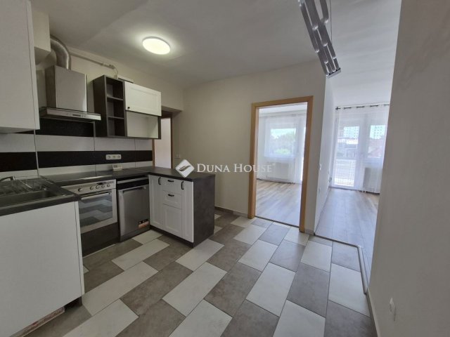 Kiadó téglalakás, albérlet, Zalaegerszegen, Eötvös József utcában