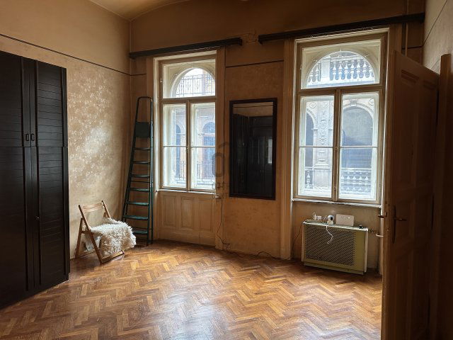 Eladó téglalakás, Budapesten, VI. kerületben 79.9 M Ft, 2 szobás