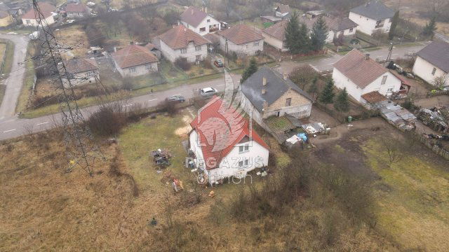 Eladó családi ház, Arlón 18 M Ft, 4+1 szobás