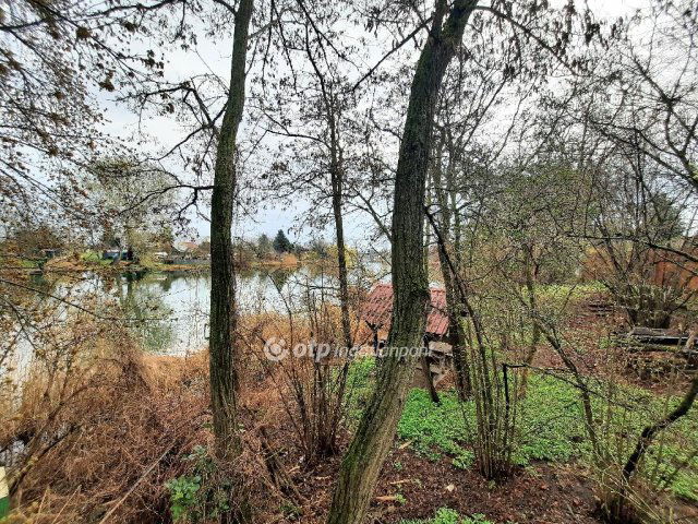 Eladó családi ház, Szolnokon 19.99 M Ft, 3 szobás