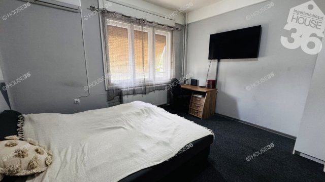 Eladó családi ház, Helvécián 64.9 M Ft, 4 szobás