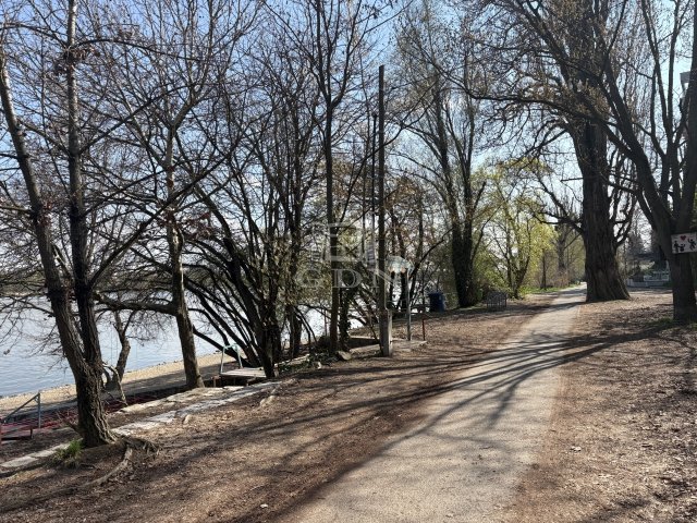 Eladó telek, Budapesten, III. kerületben 412000 M Ft