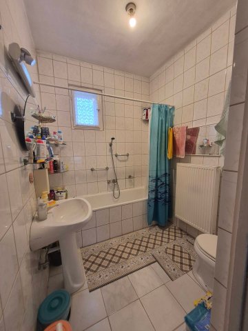 Eladó családi ház, Bánhorvátiban 51.5 M Ft, 4 szobás