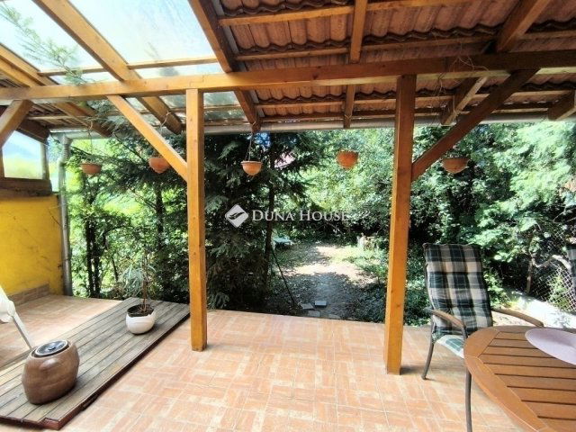 Eladó téglalakás, Vácon 89 M Ft, 4 szobás