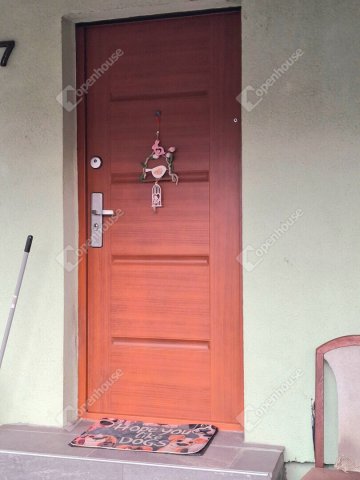 Eladó téglalakás, Komáromban 34.75 M Ft, 2 szobás