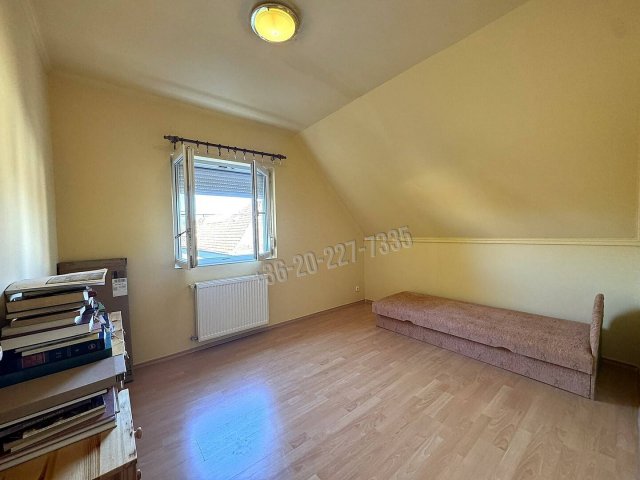 Eladó családi ház, Szigetszentmiklóson 94.9 M Ft, 5 szobás