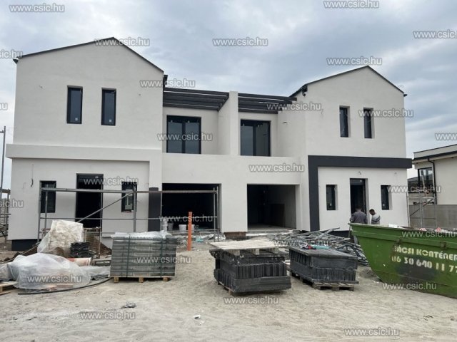 Eladó ikerház, Budapesten, XVIII. kerületben 149.9 M Ft, 5 szobás