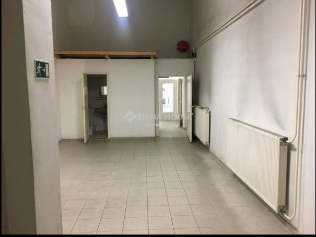 Eladó üzlethelyiség, Budapesten, VI. kerületben 79 M Ft