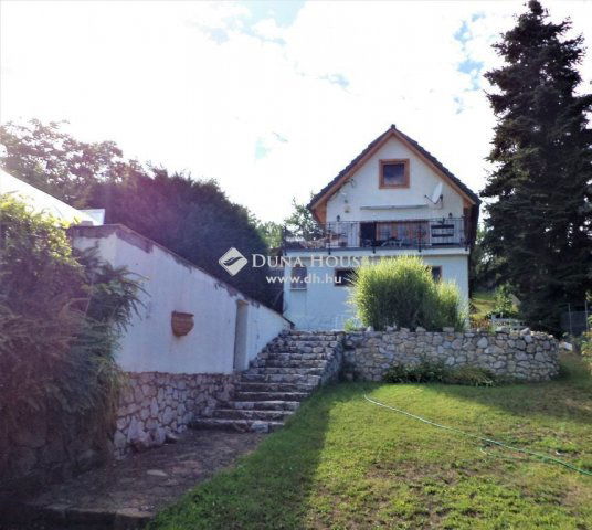 Eladó családi ház, Sukorón 99 M Ft, 5 szobás