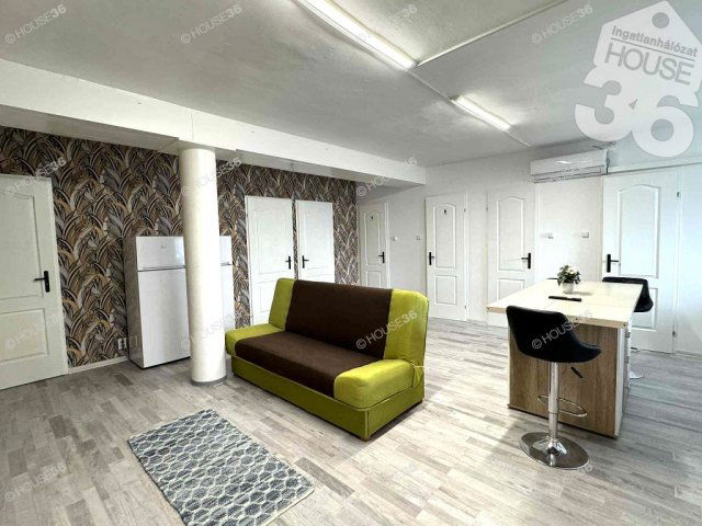 Kiadó téglalakás, albérlet, Nagykőrösön 400 E Ft / hó